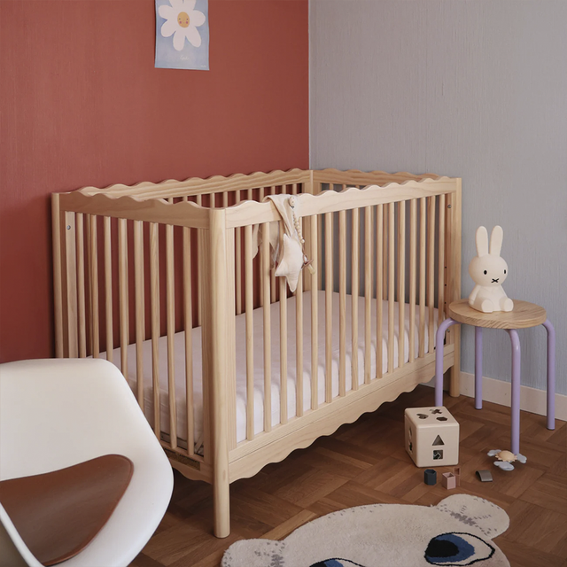 Swell 4-in-1 Convertible Crib with Toddler Bed Conversion Kit
