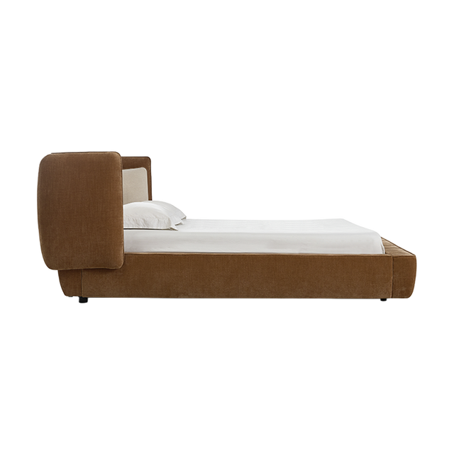 Como Bed Cognac & Off White