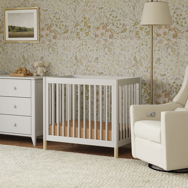 Gelato 4-in-1 Convertible Mini Crib