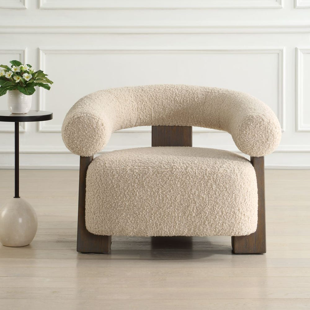 Kuvo Lounge Chair