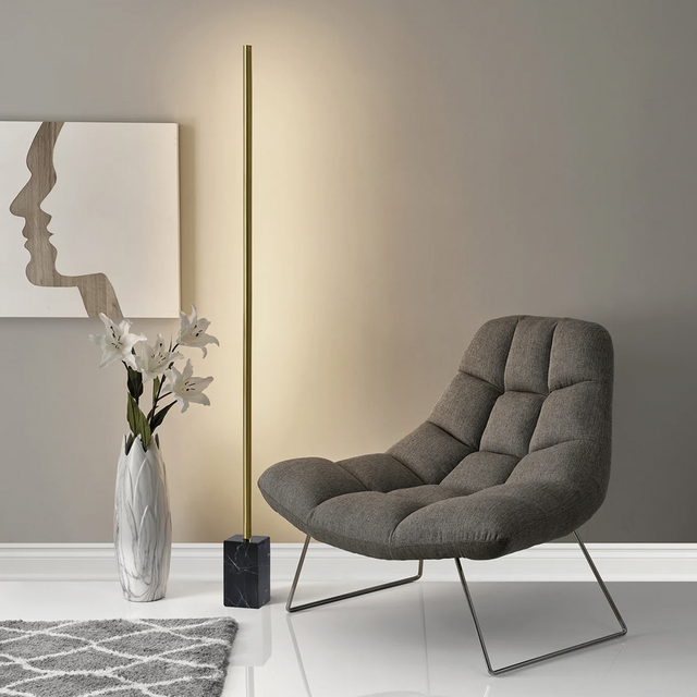 Ligne Floor Lamp