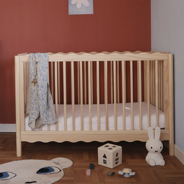 Swell 4-in-1 Convertible Crib with Toddler Bed Conversion Kit